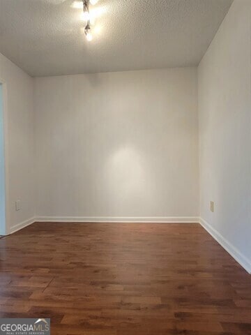 Building Photo - 4063 Coopers Hill Dr SE