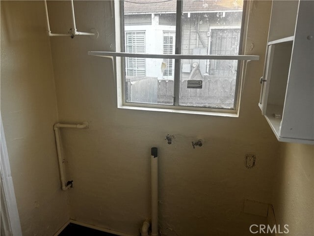 Building Photo - 4058 Santa Ana St
