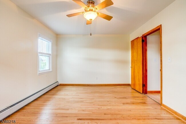 Building Photo - 1208 Morris Ave