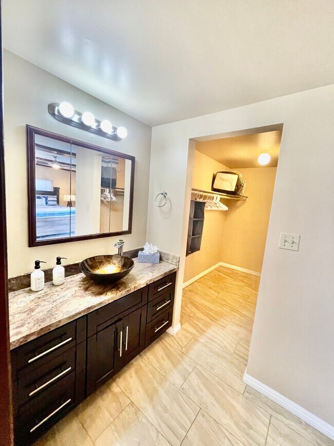 Building Photo - Furnished Beach front House in OB One Month Minimum Rental