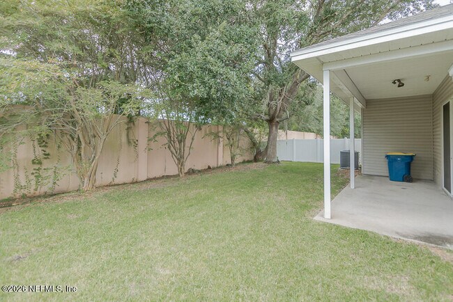 Building Photo - 684 Sid Dr
