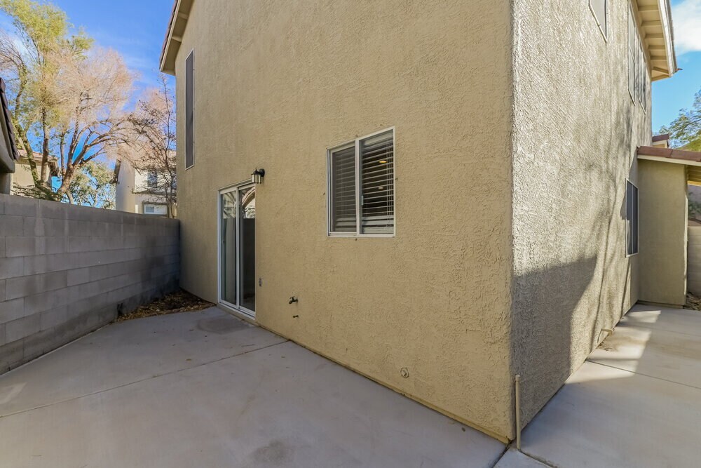 Building Photo - 1454 Louisiana Lakes Ave