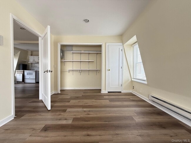 Building Photo - 904 South St