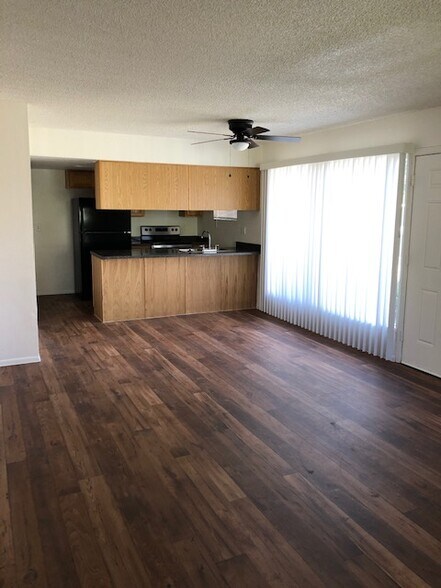 Family Room - 6649 N 27th Ave