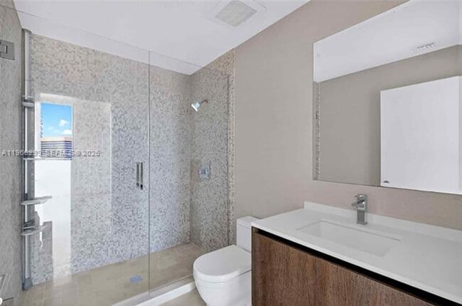 Building Photo - 88 SW 7th St