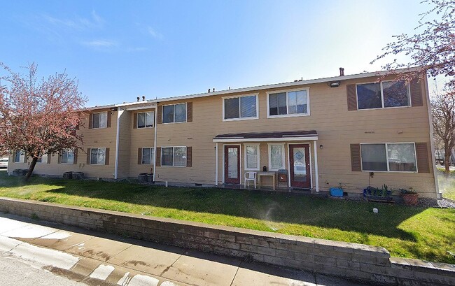 Building Photo - 150 Bowean St