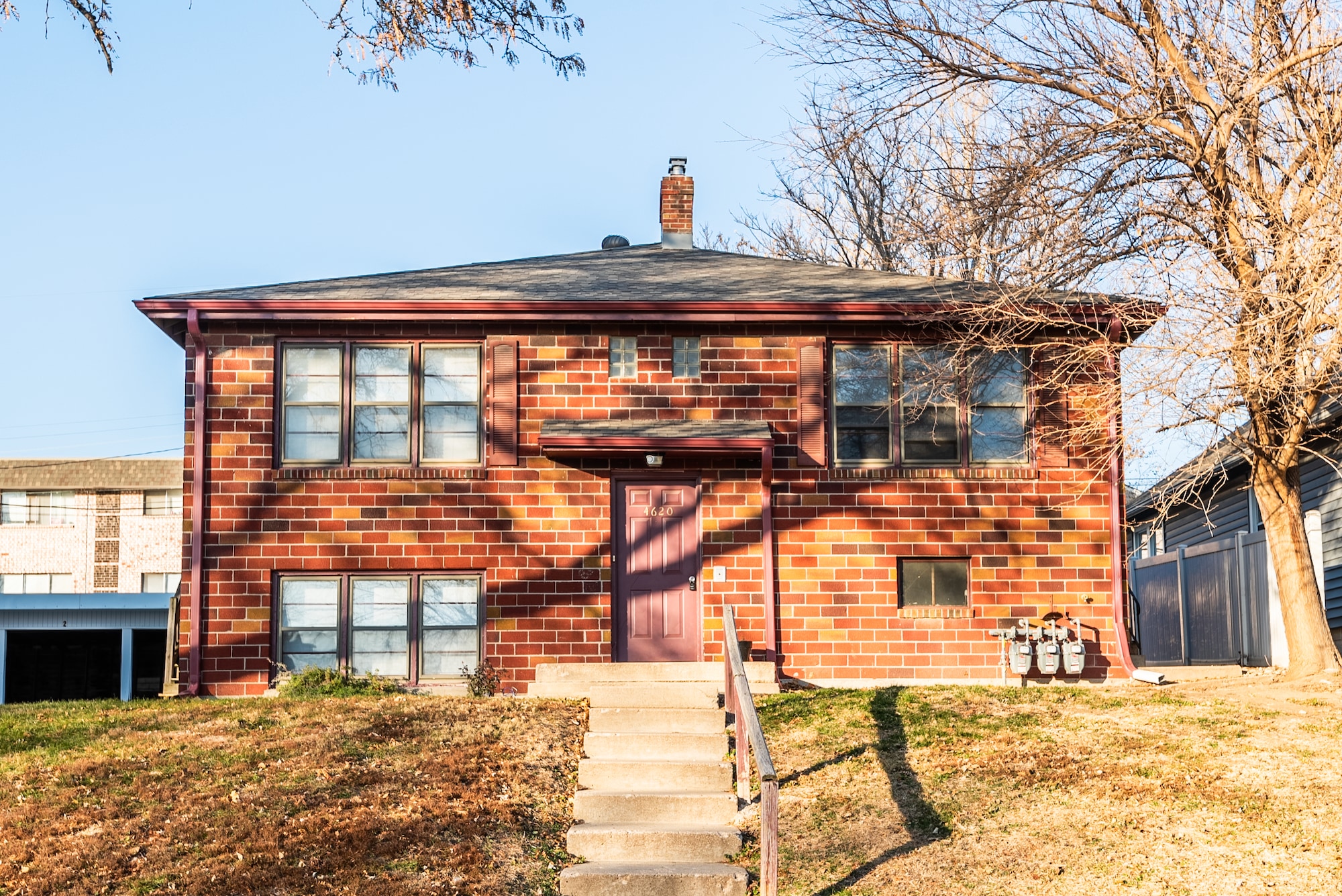Exterior - 4620 Davenport St