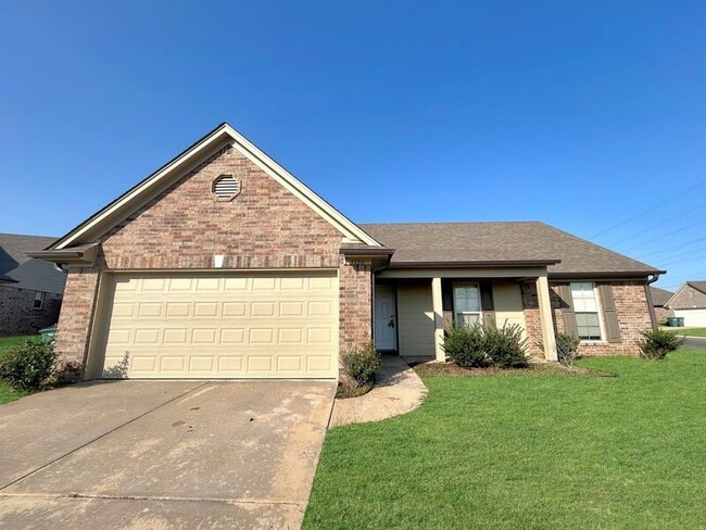 Primary Photo - 3720 Rasco Hills Dr