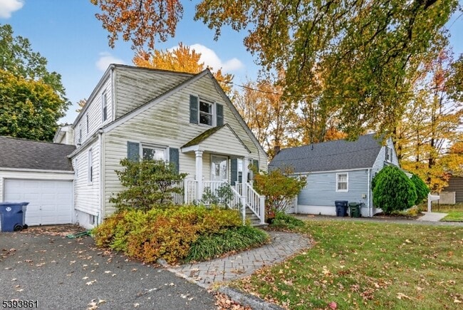 Primary Photo - 128 South Ave