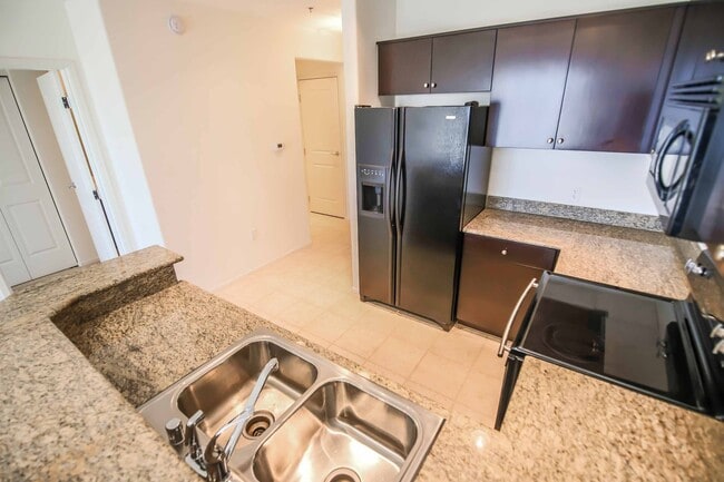 Building Photo - Pool-View High-Rise Living at One Las Vegas with Resort-Style Amenities!