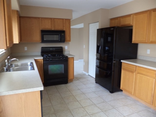 Building Photo - 6408 111th Ave