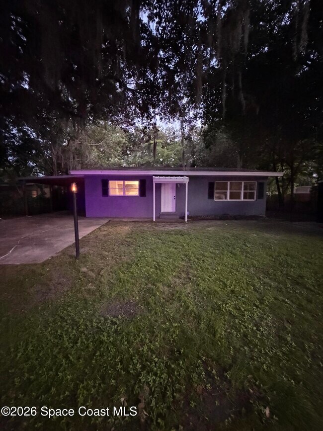 Building Photo - 2309 Anna Dr