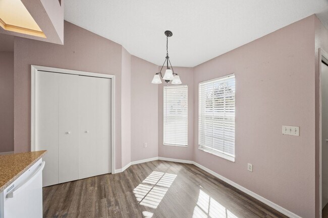 Building Photo - 3/2 Bedroom near Downtown Lakeland