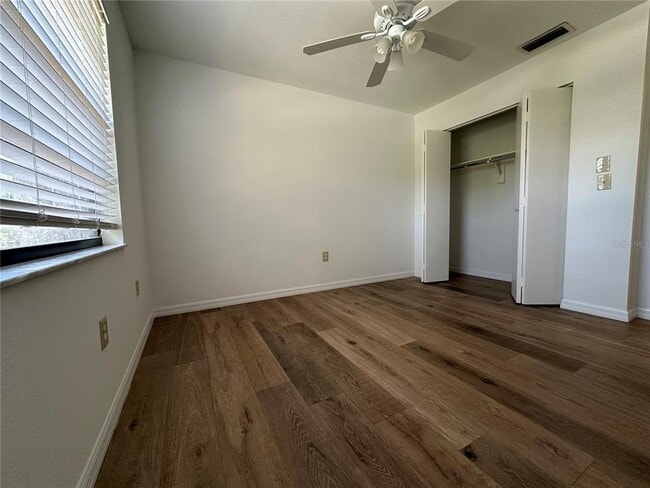 Building Photo - 733 Tropical Cir