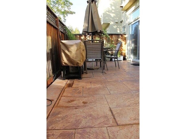 Building Photo - 4039 Ghiotti Ct