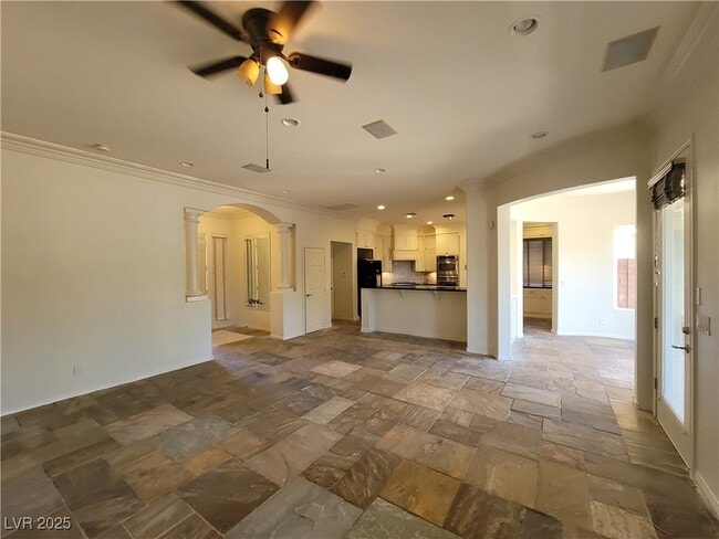 Building Photo - 9338 Wilderness Glen Ave