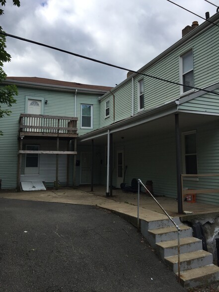 Building Photo - 1715 Arlington Ave