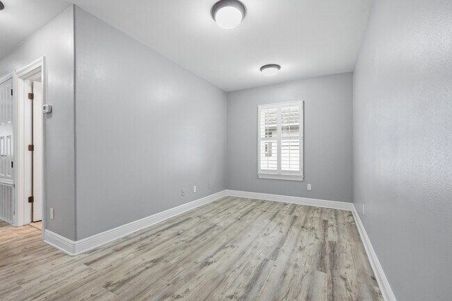 Building Photo - 47 Dominica Ct