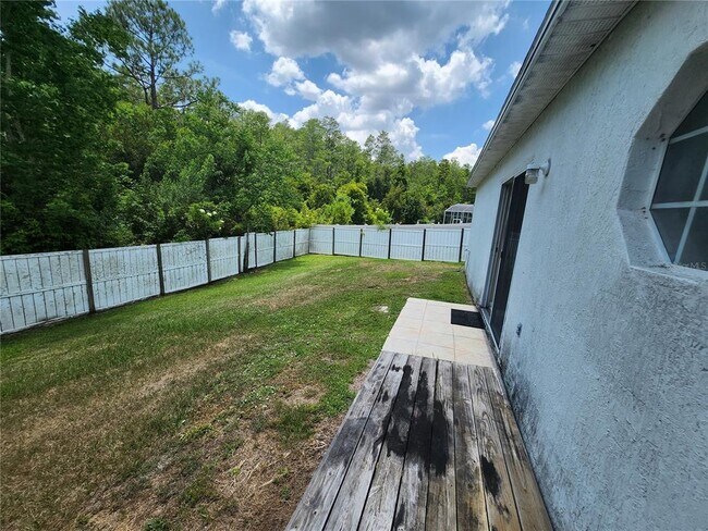 Building Photo - 3243 Hunters Chase Loop