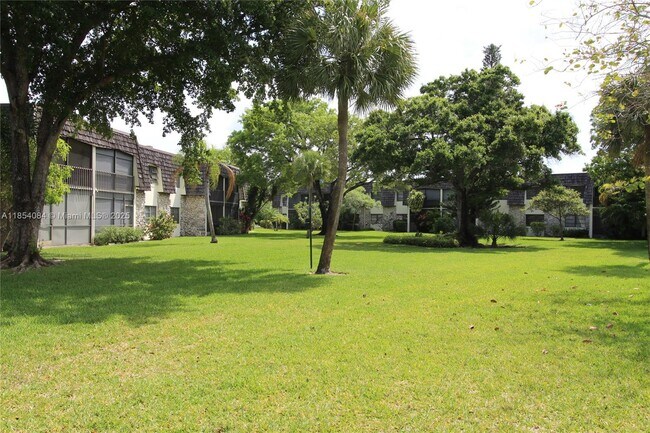 Building Photo - 3101 Oakland Shores Dr