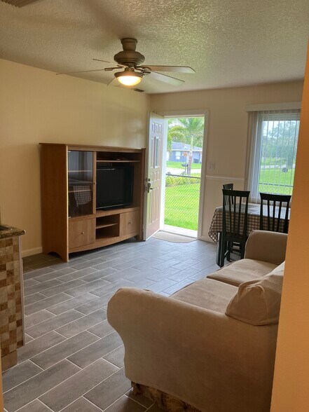 Building Photo - 12061 Margarita Ave