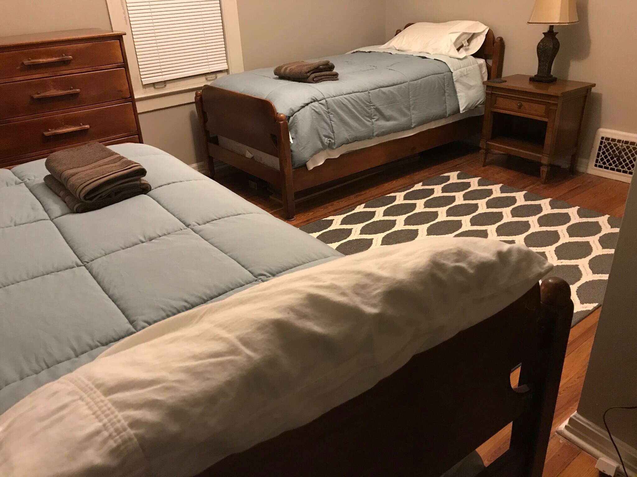 Building Photo - 249 E Park Blvd