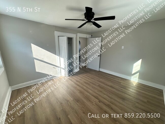 Building Photo - 355 N 5th St