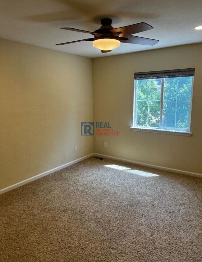 Building Photo - 4103 Frederick Cir