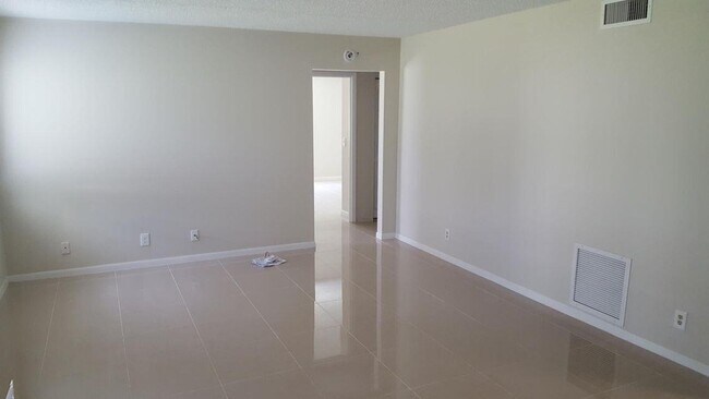 Building Photo - 4905 Sable Pine Cir
