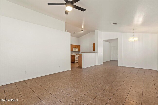 Building Photo - 15848 W Woodlands Ave