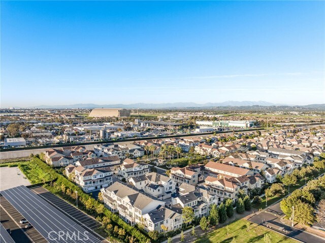 Building Photo - 814 Silk Tree