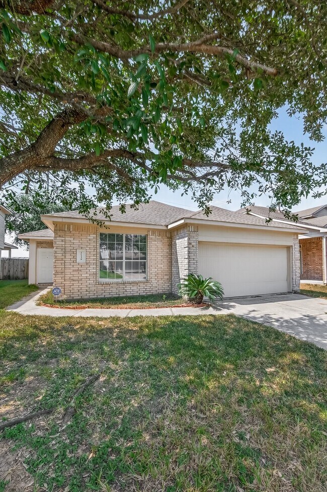 Building Photo - 21339 Bella Jess Dr