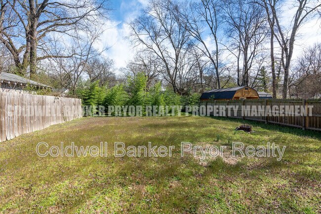 Building Photo - 128 S St Marks Ave