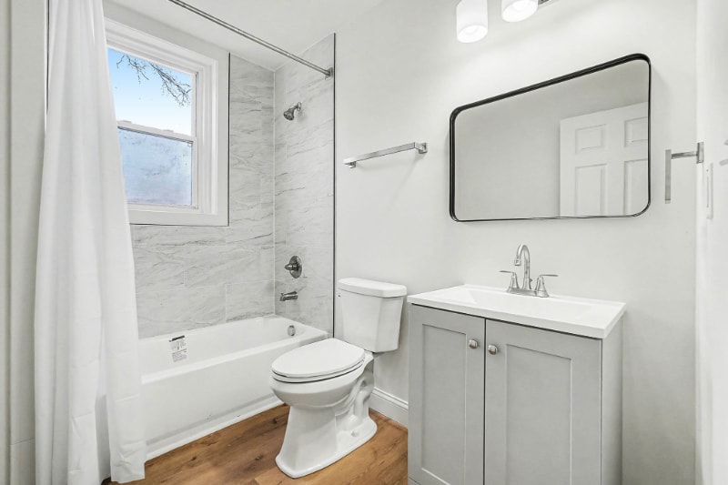 Building Photo - 3337 Reading Rd