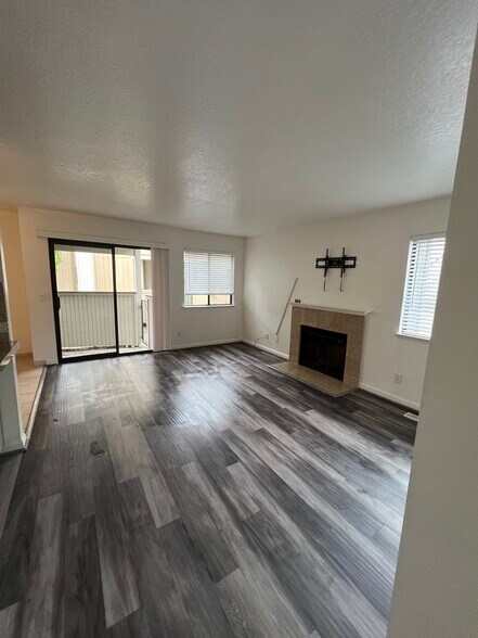 Building Photo - 2609 Westberry Dr