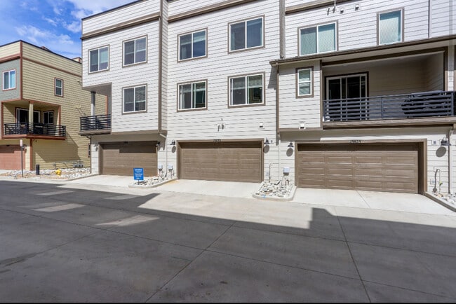 Building Photo - 13833 Del Corso Way