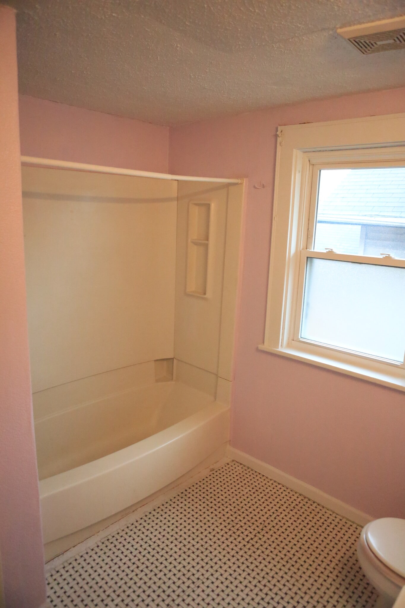 Second Floor Bath - 411 Humphrey St