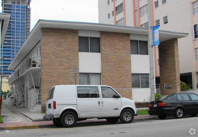 Building Photo - 6871 Abbott Ave