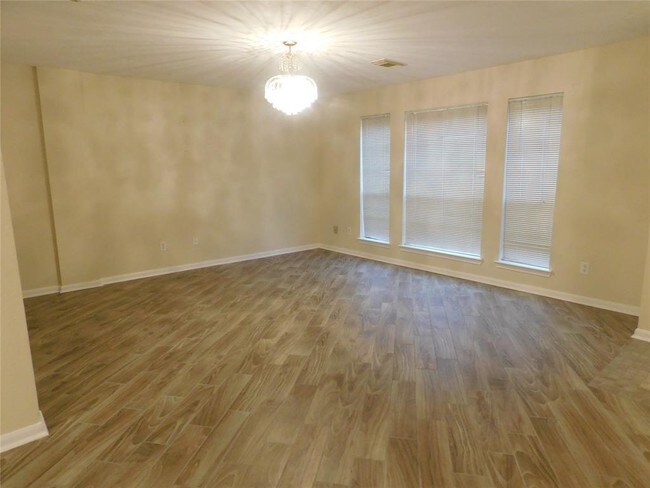 Building Photo - 11735 Alief Clodine Rd