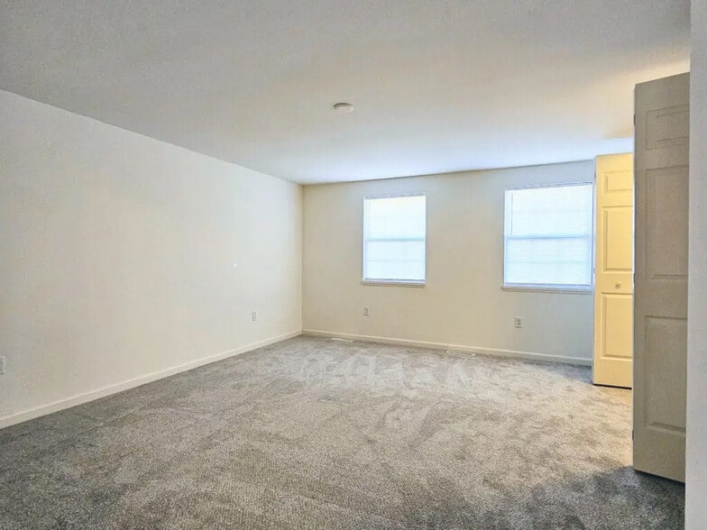 Building Photo - 48 Ramsgate Ln