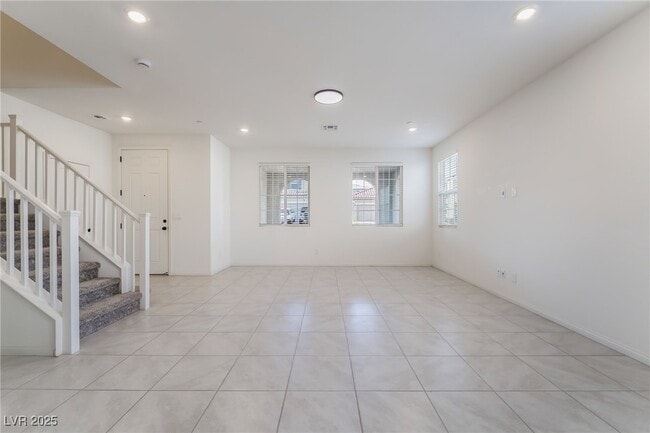 Building Photo - 3734 Battipaglia Ave