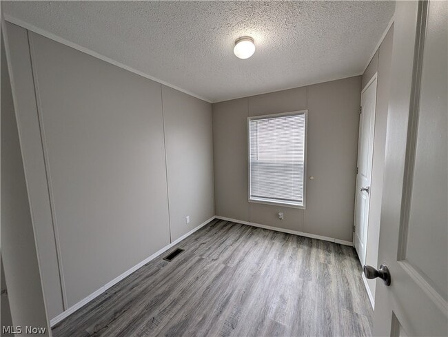 Building Photo - 135 Kenny Brook Ln