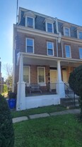 Building Photo - 1124 W Rockland St