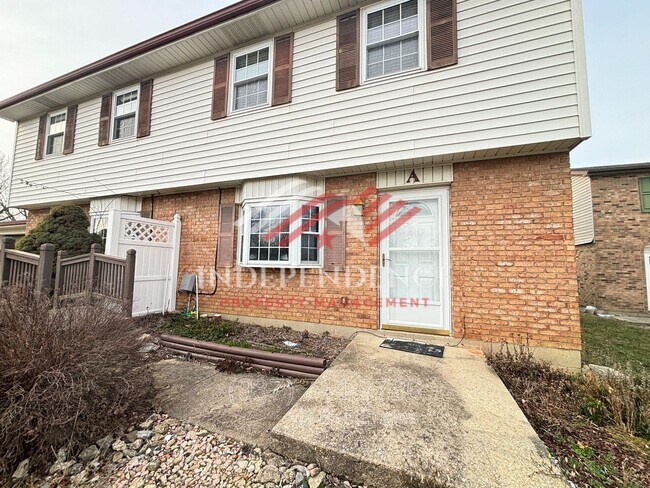 Building Photo - 1173 Navaho Dr