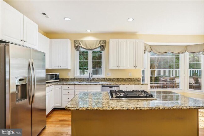Building Photo - 8931 Falls Farm Dr