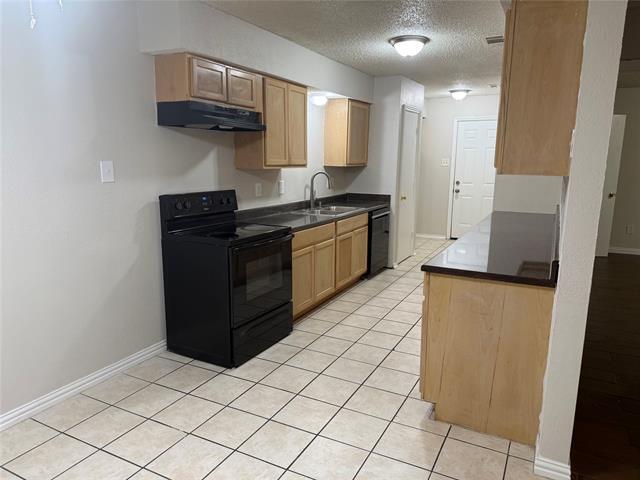 Building Photo - 3008 Townbluff Dr