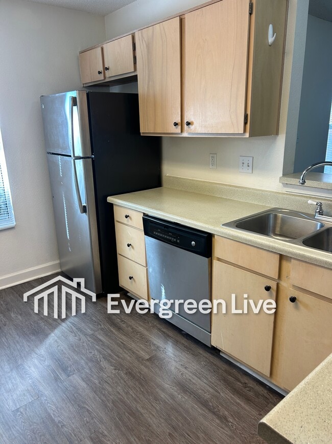 Building Photo - 60 Boreal Ct