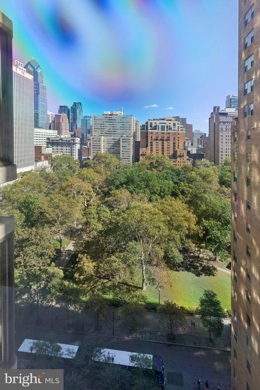 Building Photo - 202 W Rittenhouse Square