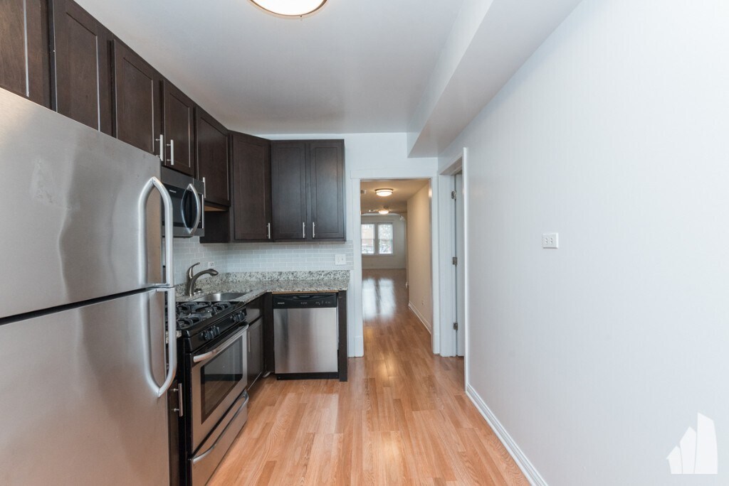 Building Photo - 4948 N Harding Ave