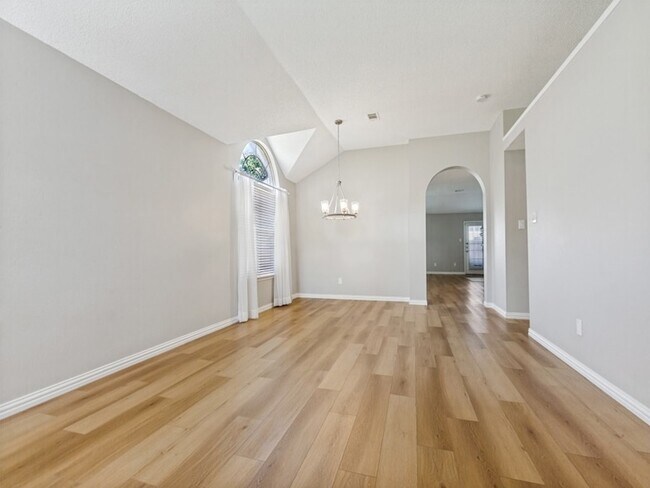 Building Photo - 8028 Alderwood Pl